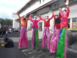 Akrobat Show Citra Studio